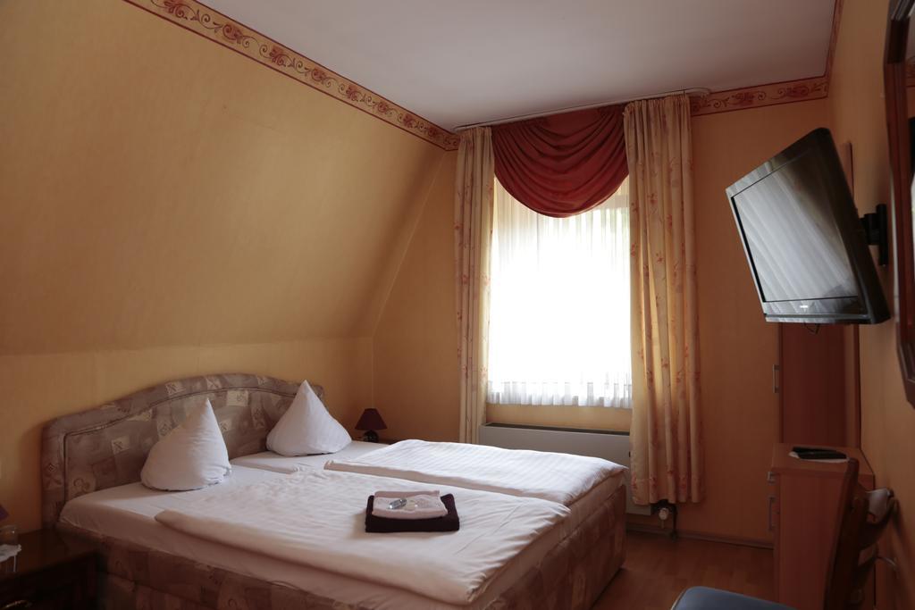 Hotel Sessellift Koblenz  Phòng bức ảnh