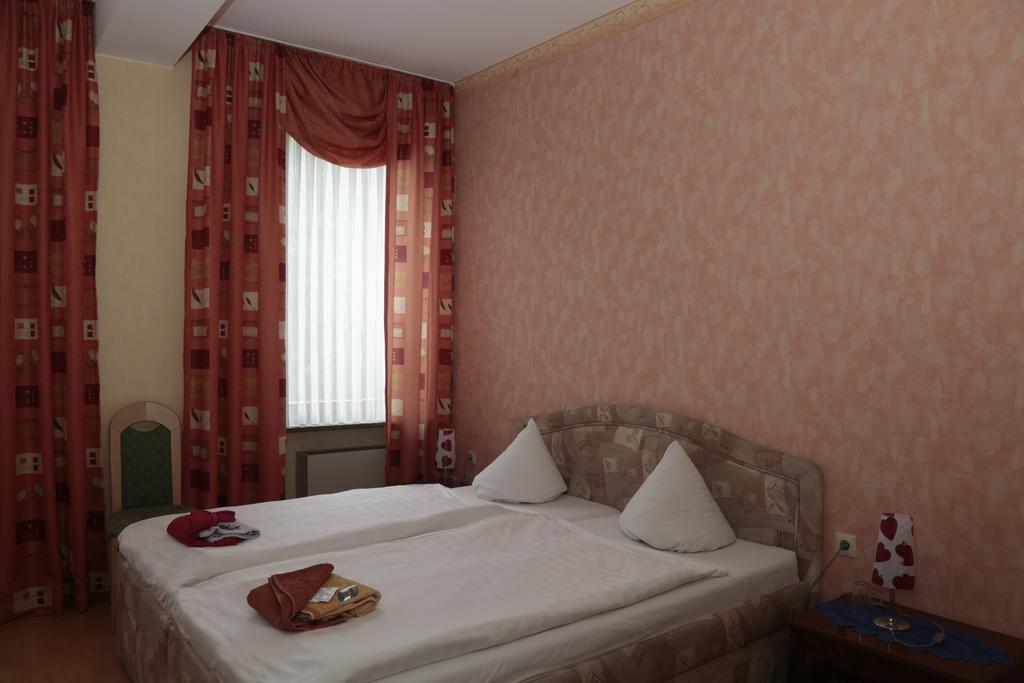 Hotel Sessellift Koblenz  Phòng bức ảnh