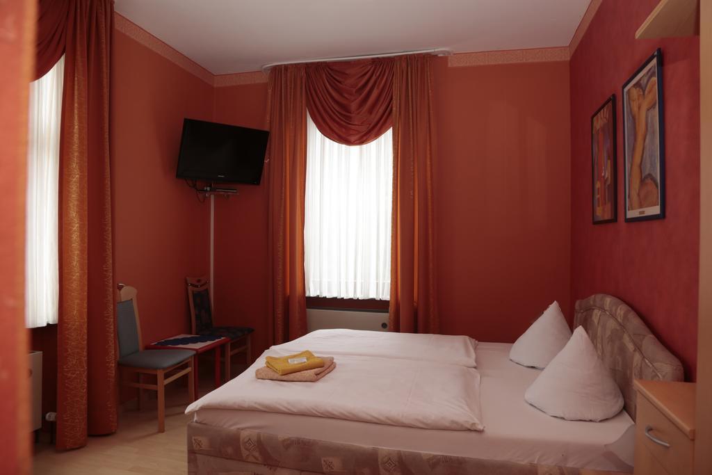 Hotel Sessellift Koblenz  Phòng bức ảnh